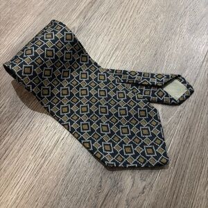 Giorgio Armani Cravatte Italian Silk Neck Tie, Old Money